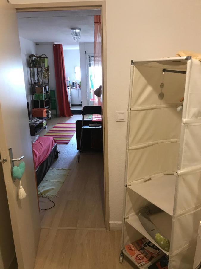 Joli Studio Avec Jardinet Avignone Esterno foto