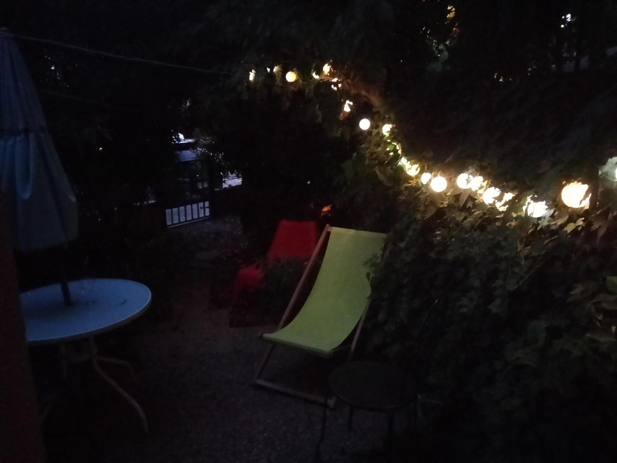 Joli Studio Avec Jardinet Avignone Esterno foto