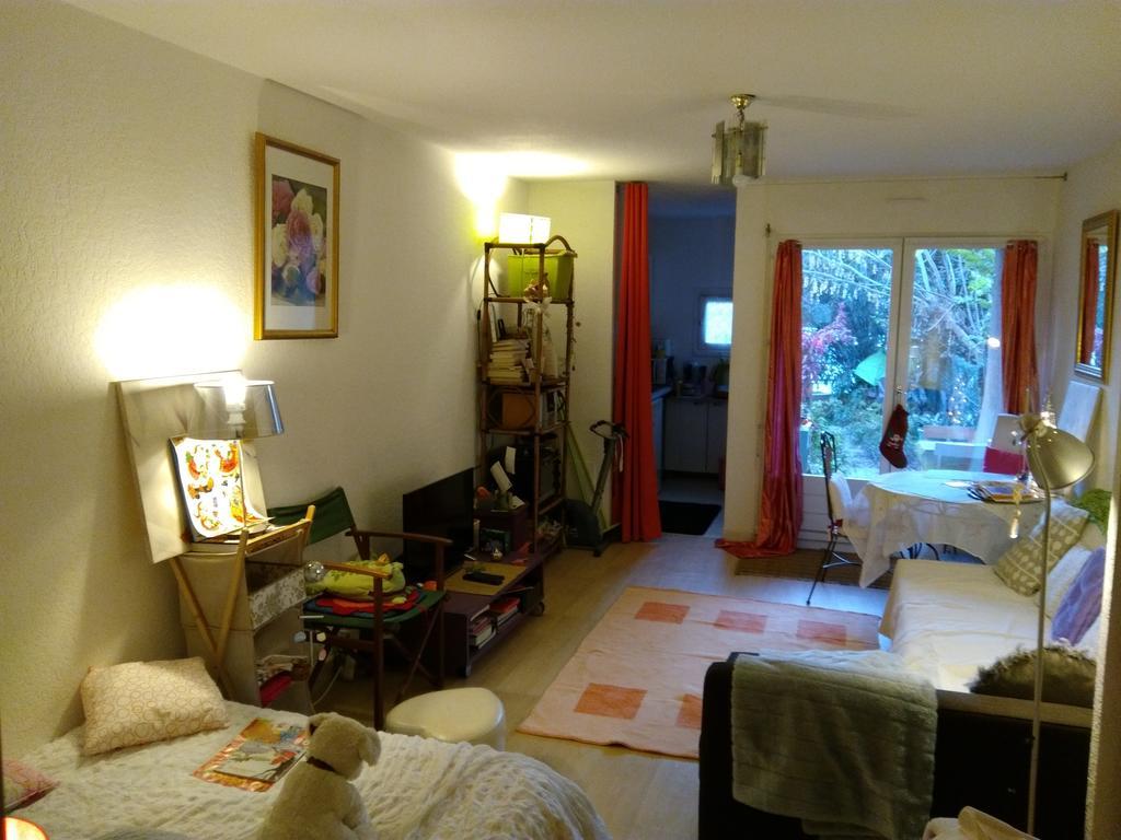Joli Studio Avec Jardinet Avignone Esterno foto
